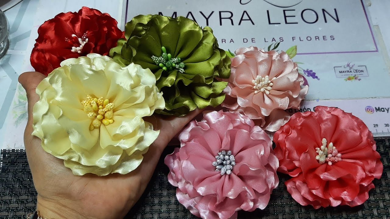 flor ondulada/accesorios navideños/en liston satin/flores kanzashi