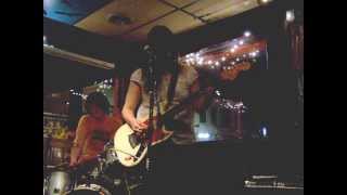 Scout Niblett - &quot;Hot To Death&quot;+2 - Live at The Phog Lounge - Windsor, ONT - Oct 22, 2007