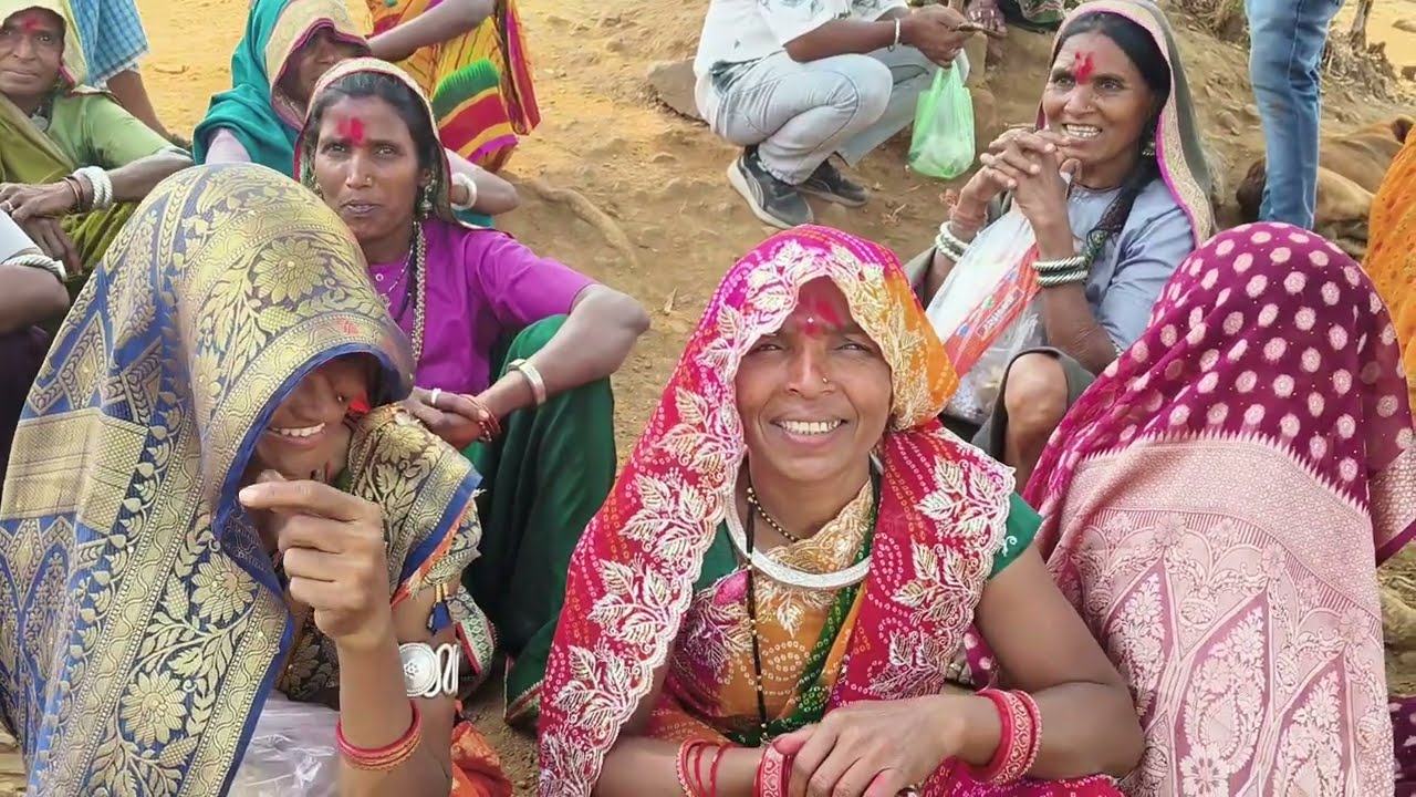 आदिवासी कुल देवी  घिंचरी देवी और खले का पूजन  की शुरुआत 