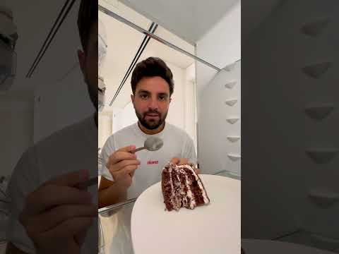 مين اكل الكيك