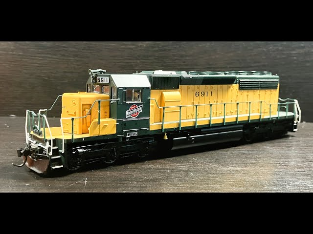 Review: Ho Scale Broadway Limited Imports Paragon 1 SD40-2 CNW