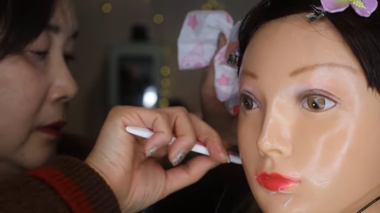 [ASMR] Сонный массаж лица, бритье лица, каша, валик, расчесывание волос👍