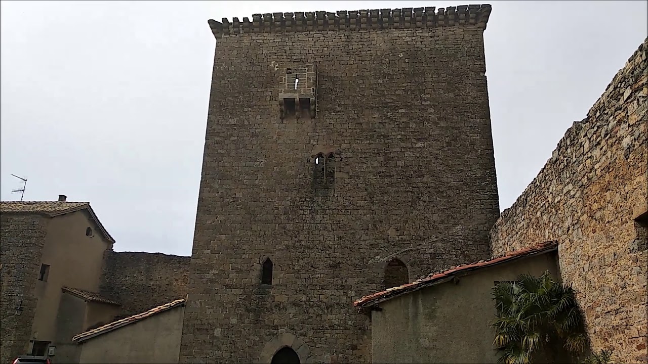 Castillo Palacio de Arazuri / Navarra