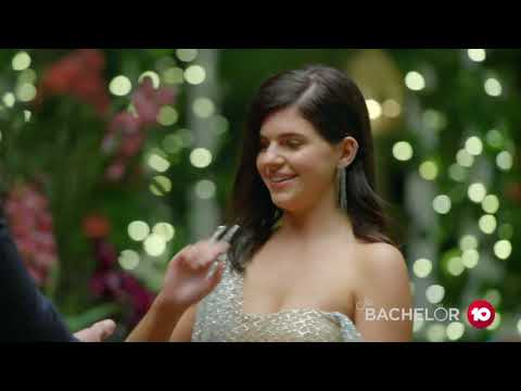 Expensive Tastes, Mambo Shakes And A Bona Fide Boss. The Bachelor Australia - Laura