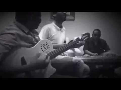 اقيس محاسنك بمن | اغاني سودانية|Sudanese Music @MhndsTV