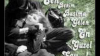 Yunus Emre Çelik Beni De Götür Gittiğin Yere Resimi