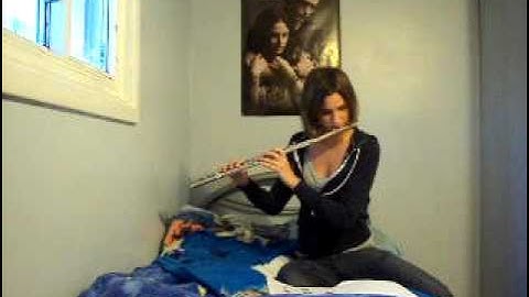 Spongebob Squarepants theme song on the flute