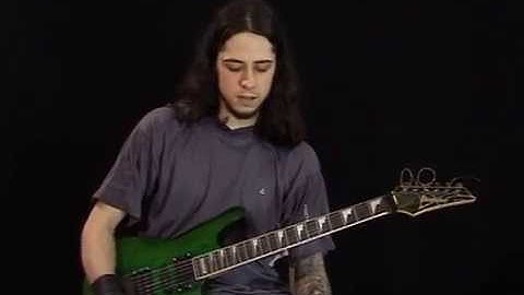 Tapping Guitar Lick with String Skipping - Lead Guitar Lesson