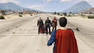 GTA 5 - Superman VS Avengers Trinity