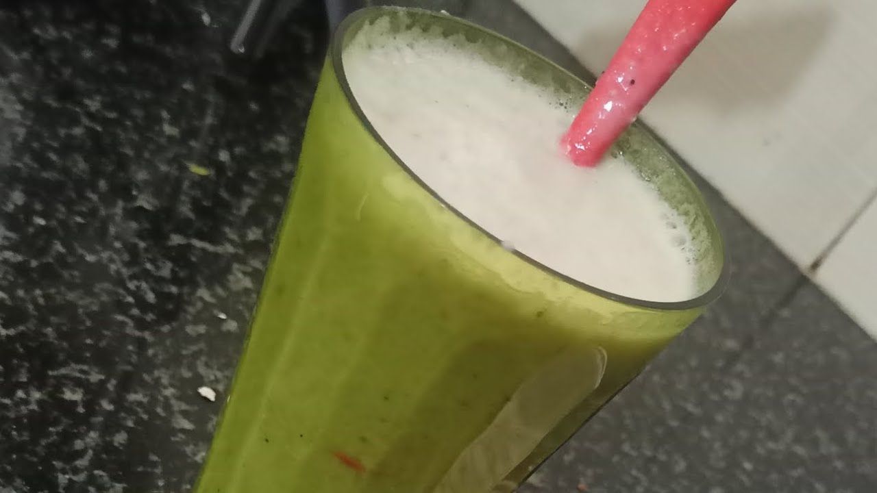 Banana smoothie🥤kannada easy 5 min at home helps for reducing weight