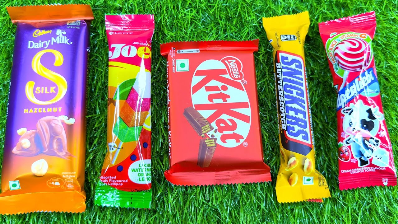 Satisfying video ASMR lollipops candy and Giant gummy candy cutting video | ASMR opening candy video