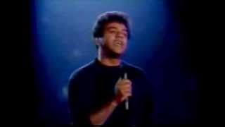 JOHNNY MATHIS (Live) - LONG AGO AND FAR AWAY (w/ lyrics) chords