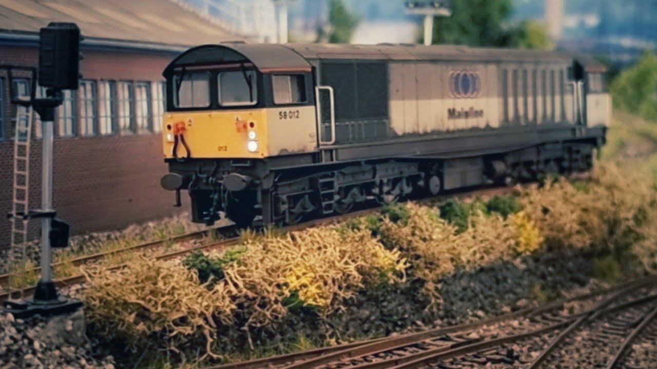 Back 2 the 90s Running Session v2 ft more DCC sound diesel locos