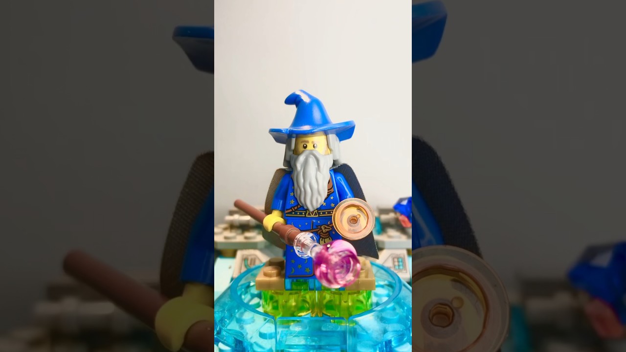 Blue Wizard – LEGO BAM Upgraded Minifigures