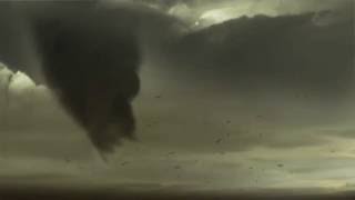مشهد اعصار سينما فور دي | Cinema 4D Tornado Scene