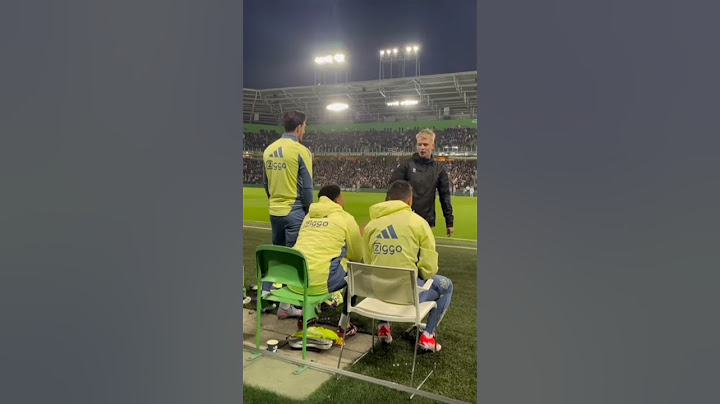 Ajax substitute keeper refused to give the ball back to a ball boy while leading 2-1 vs Groningen!