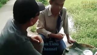 Film Lucu Jawa Vs Medan ( Beli Getuk/ Makanan asing)...