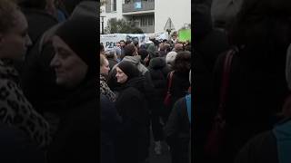 24 octobre: un rassemblement organisé à Trappes, au lendemain de l'attentat terroriste