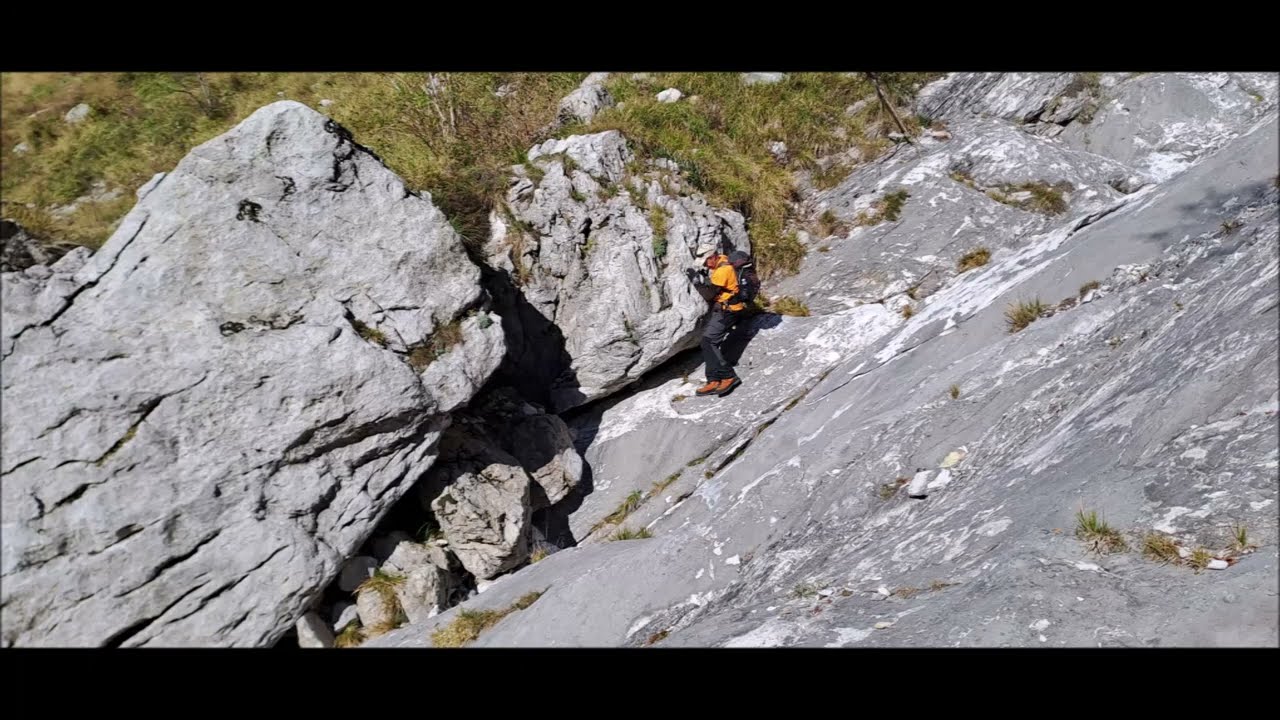 Alpi Apuane: Traversata Rif. Conti - Selvarella  10.11.2024
