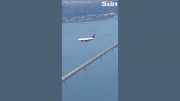 Incredible optical illusion shows plane hanging in mid-air over San Francisco