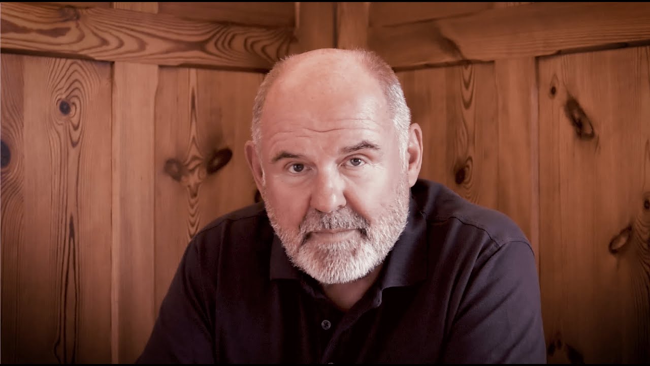 August Schmölzer singt "Weltverdruß" –  Roman "Heimat" bei Keiper