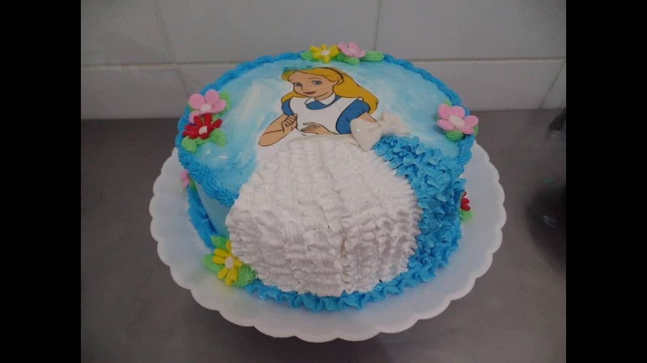 Bolo Alice no país das maravilhas