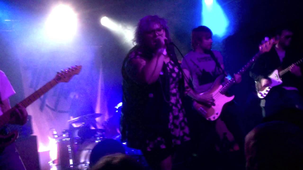 Ver Sheer Mag - Nobody's Baby (live at The Echo, 4/21/2016) en YouTube Ver Sheer Mag - Nobody's Baby (live at The Echo, 4/21/2016) en YouTube