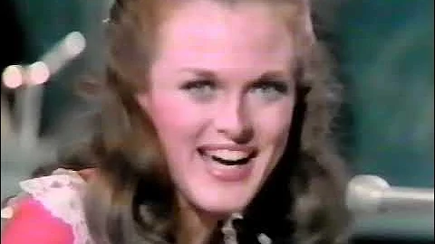 Gail Farrell with Oklahoma Hills (1971)