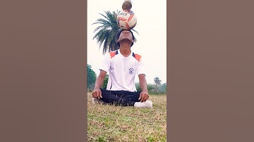 Thumbnail of Freestyle football short#song #freestyleskills #freestylebola