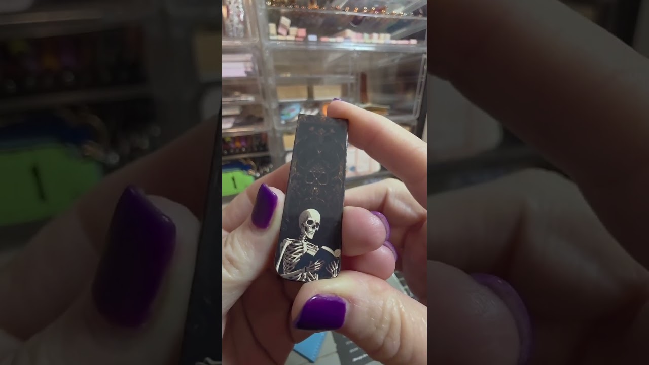 MYSTERY SCOOP BOOKISH BUNDLE 