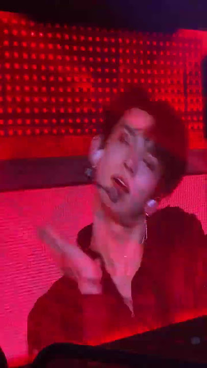 lee heeseung fever focus!  look at the abs😭