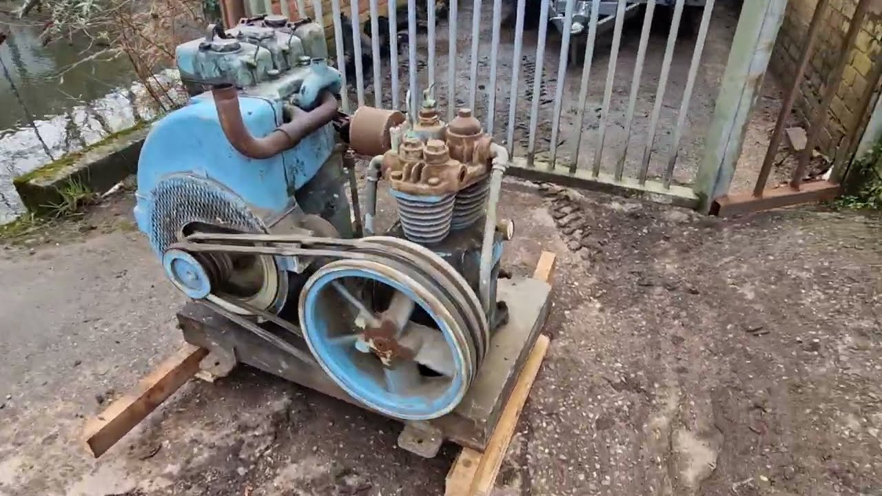 Lister SL2 Diesel Engine Broomwade Air Compressor , Hand Start Up.