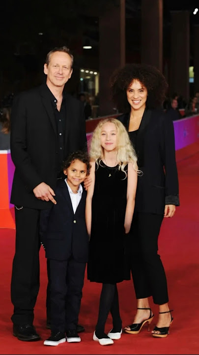 (Hillary Banks Fresh Prince of Bel Air) Karyn Parsons is married for 21 years to Alexandre Rockwell