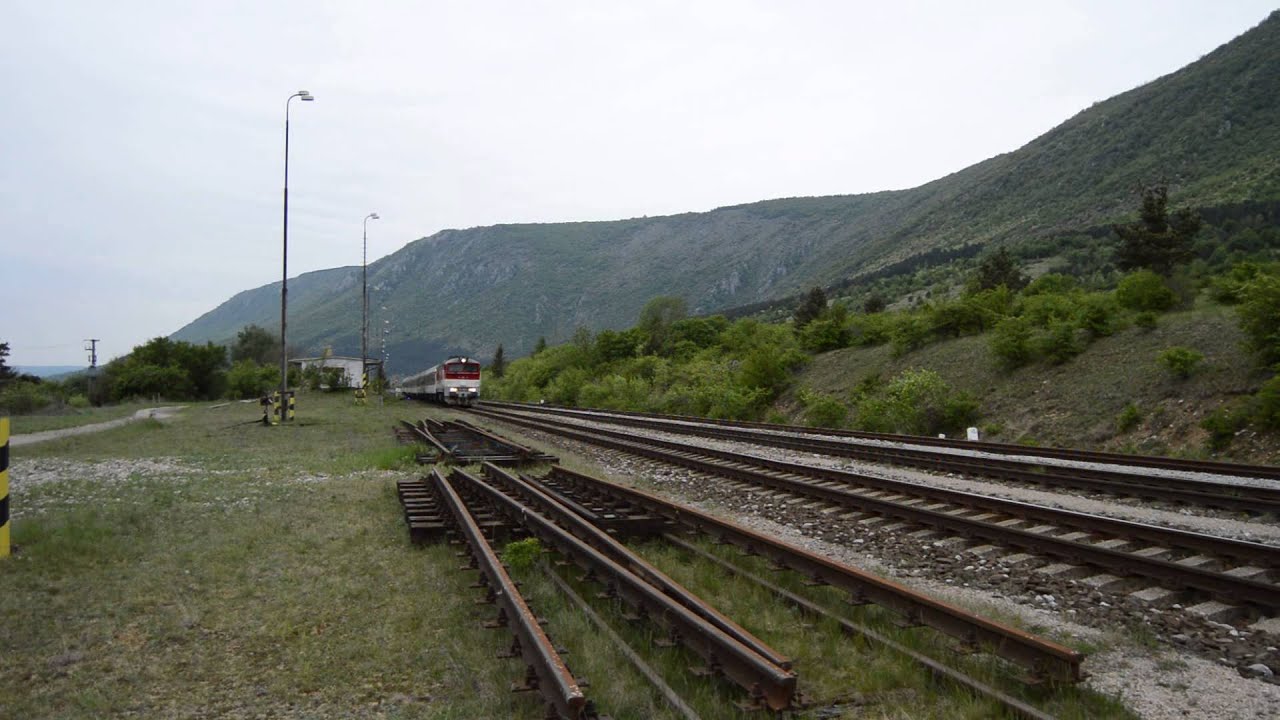 R 813 SITNO 3.5.2015 757.004-7 Žst. Hrhov