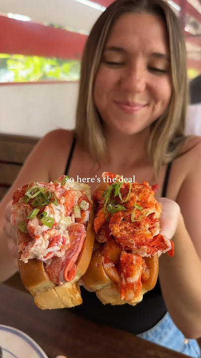 LOADED lobster rolls in NYC #foodie #nyc #lobster #foodlover