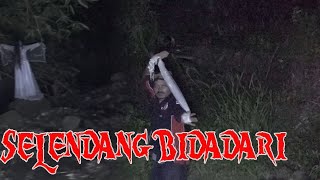 APPEARANCE OF A BEAUTIFUL ANGEL WITH A SCARF