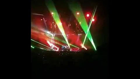 Muse clip - 10/23/10 Nassau Coliseum - New Born