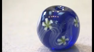 ガラス 伝統工芸品 とんぼ玉 蜻蛉玉 和泉蜻蛉玉とは｜大阪の伝統工芸品「和泉蜻蛉玉（いずみとんぼ