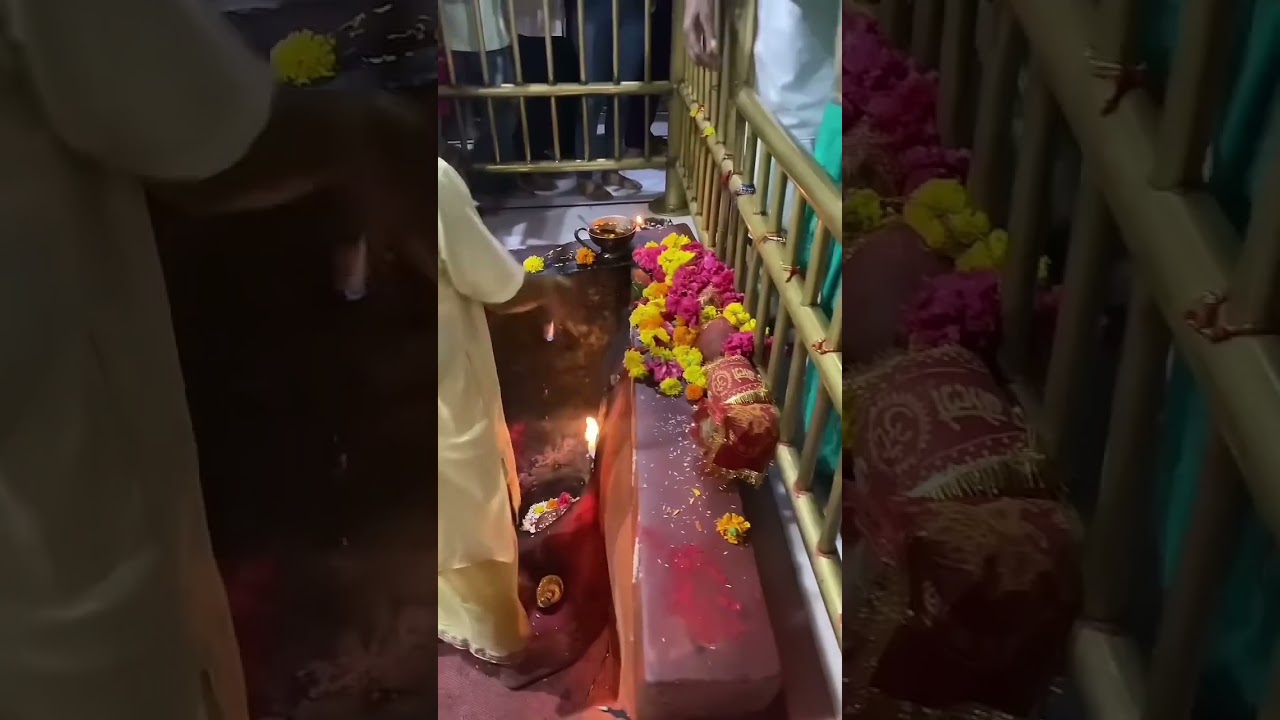 bhakti Ras anmol me aaj jay ho ma sherawali ki 🙏 please like subscribe and share comment 🙏🌹