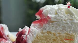 اكتشف سرّ كيكة الفراولة اللذيذة والمنعشة  Enjoy Strawberry Cake