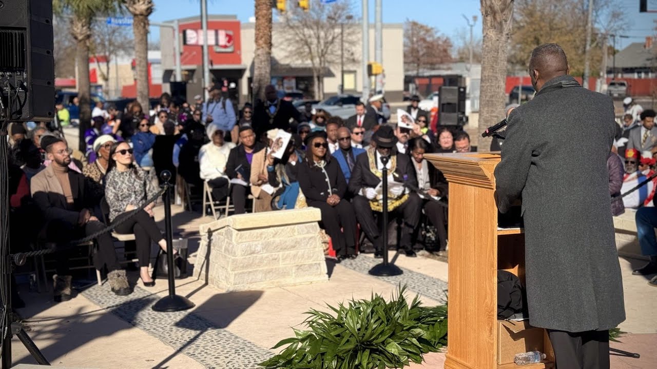 Annual wreath-laying ceremony to honor Martin Luther King Jr. held on East Side