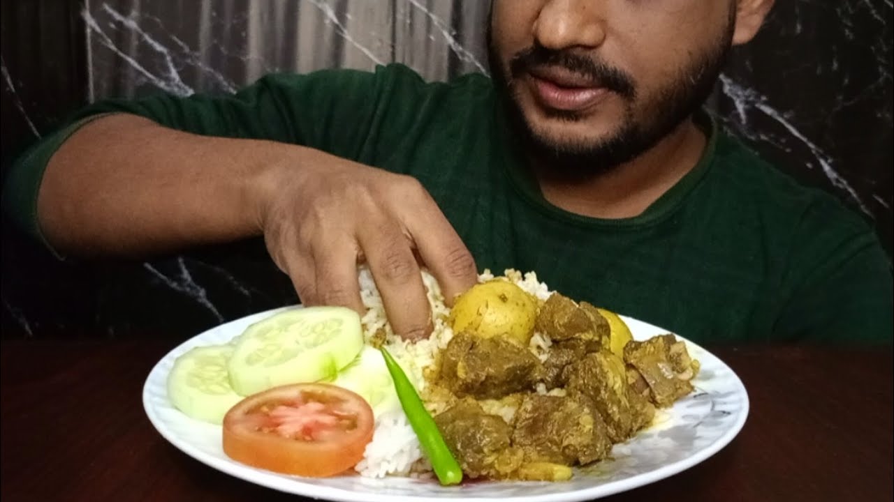 অল্প আলু দিয়ে খাসির মাংসের ঝোল খেতে একদম ফাটাফাটি | bengali food eating 