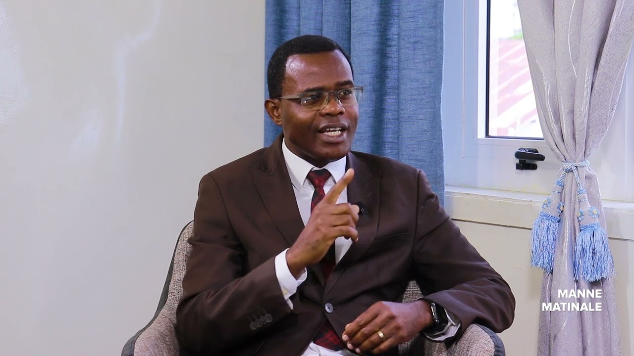 CHRETIEN HUMORISTE DE PROFESSION : QU’EN DIT LA BIBLE ?