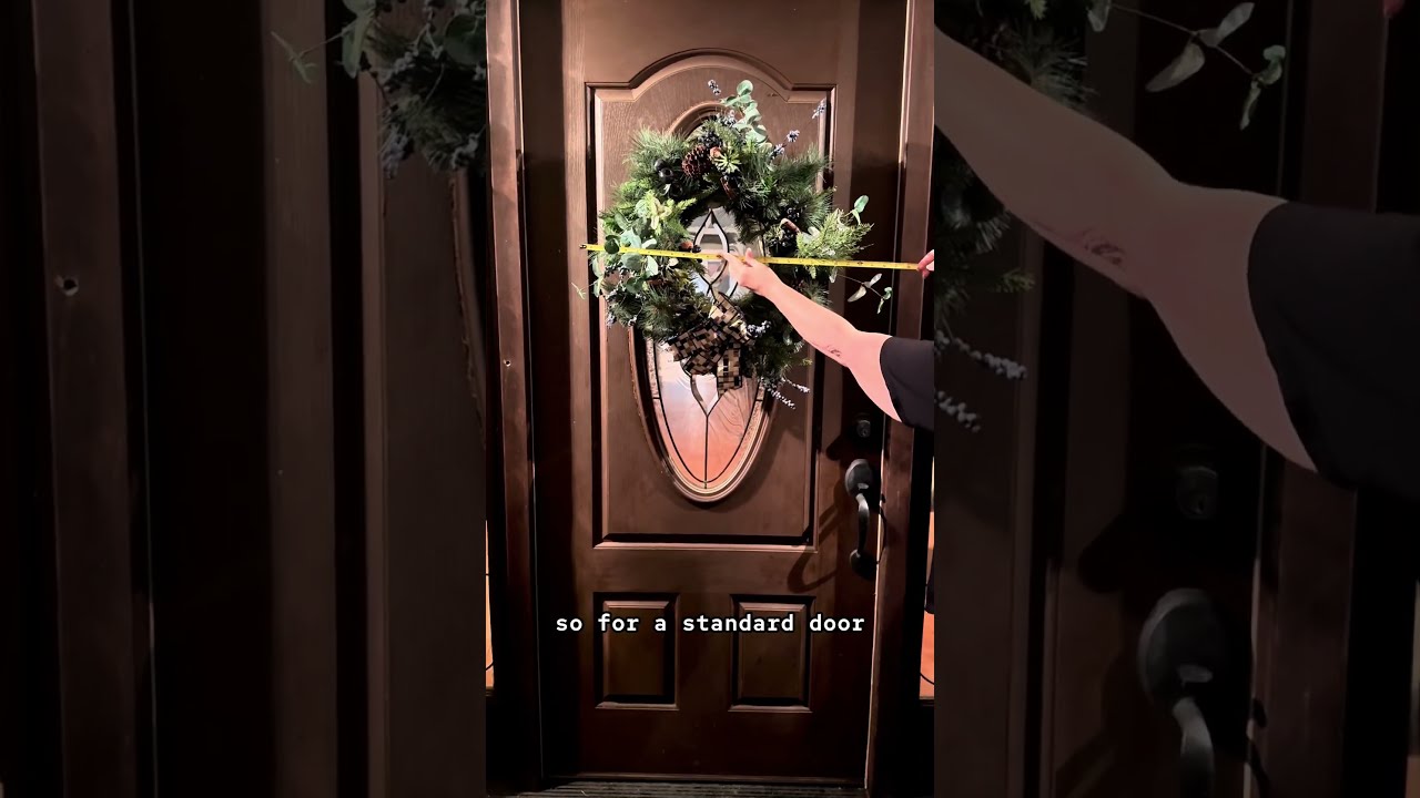 What's the perfect wreath size for my door?