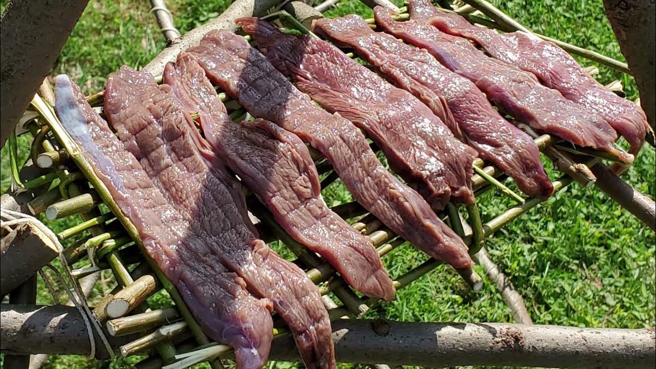 How to Build a Primitive Meat Smoker to Smoke Meat In the Wild YouTube