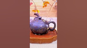 The magical moment when a teapot changes color when hot water is poured into it. #teapot