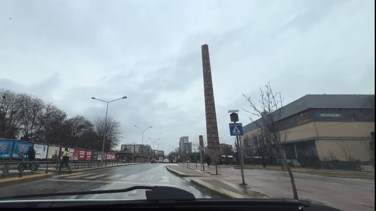 ESKİŞEHİR’DE ÇİSELEYEN YAĞMUR | 4K Ultra HD • Wide Angle Cinematic City View