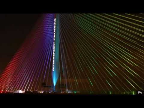 queensferry-crossing-lit-up-ahead-of-opening