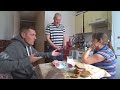 VLOG ПОДАРИЛ БАТЕ НОВЫЙ ТЕЛЕФОН