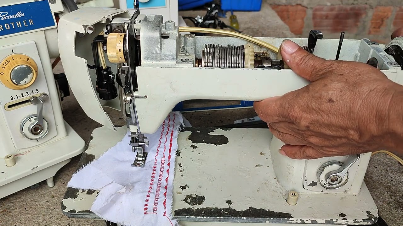 SINCRONIZACIÓN,  QUE COSE AL REVÉS PACESETTE BROTHER .